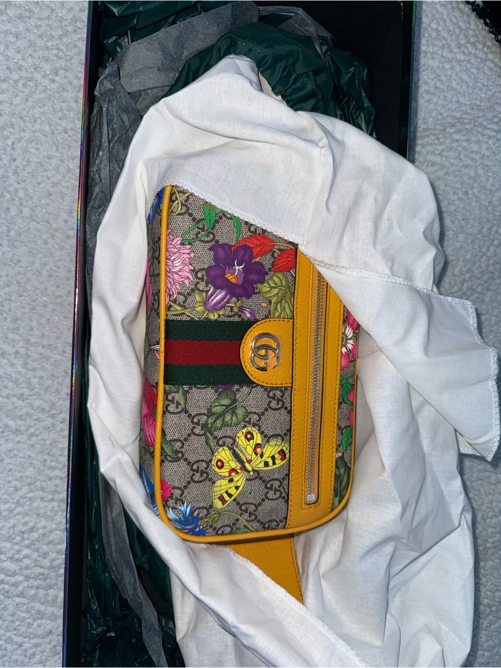 Gucci Floral GG Supreme Belt Bag - Picture 3 of 9